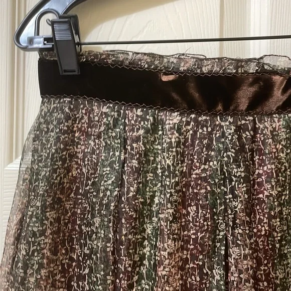 Elie Tahari Raven silk skirt size 4 - Picture 3 of 9